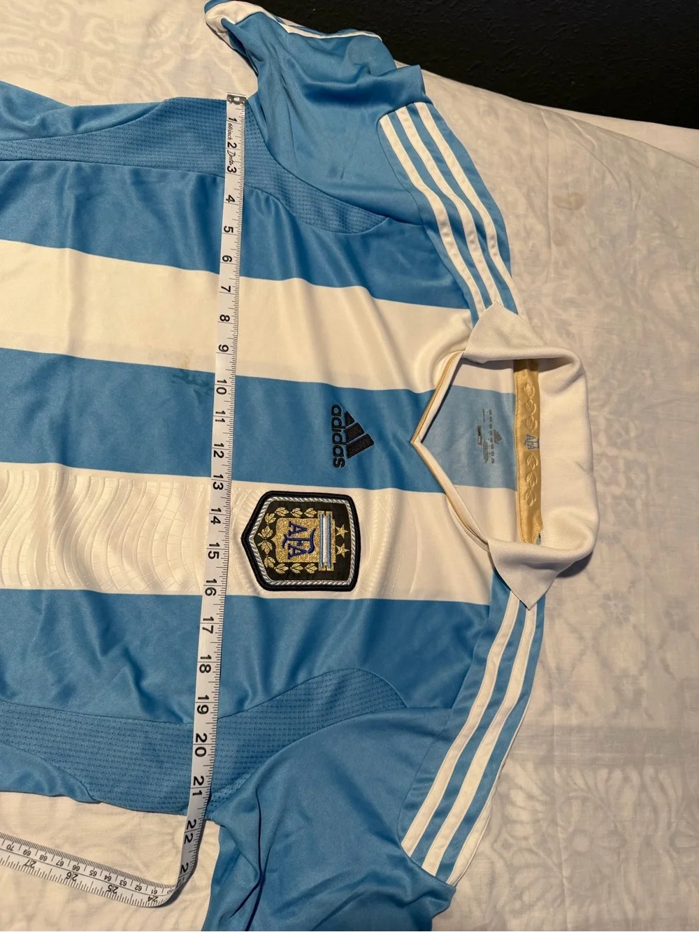 adidas 2011/2013 Argentina home men’s Soccer Jersey size L made in Argentina